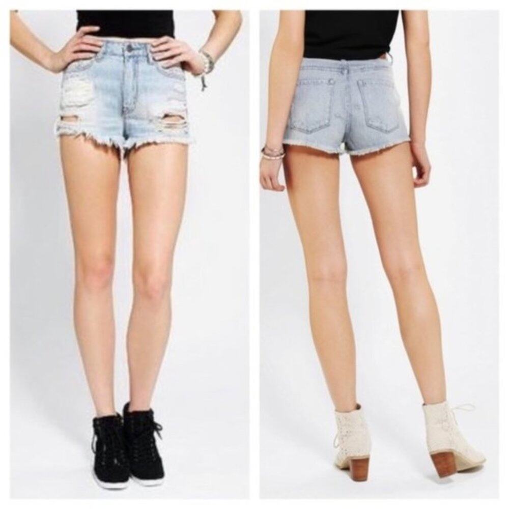 BDG - High Rise Dree Cheeky Distressed Shorts